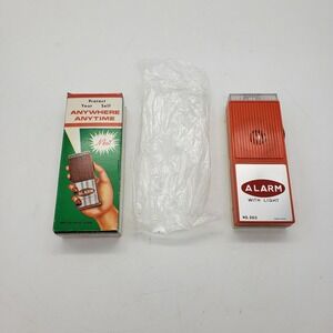 Rare Vintage British pocket Protect Yourself Siren Alarm Light #260 works in-Box